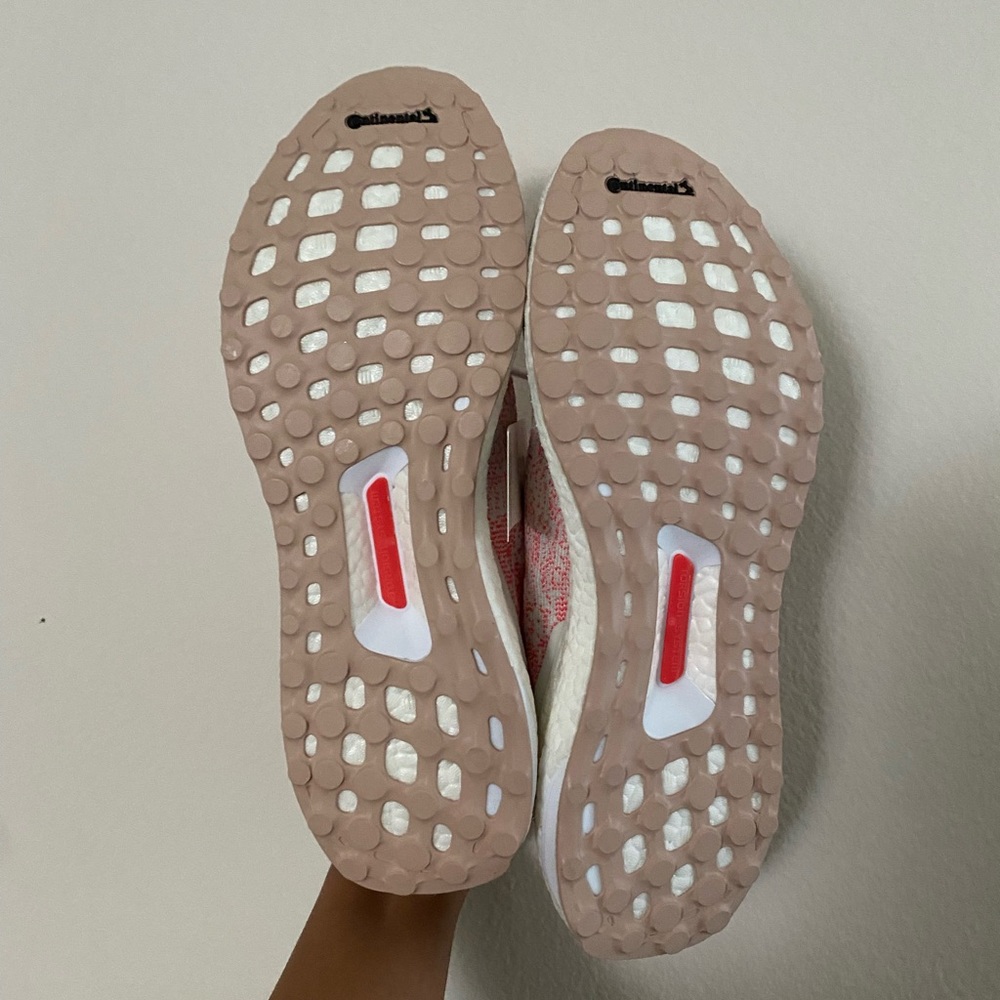 Adidas Ultra Boost - Picture 3 of 3